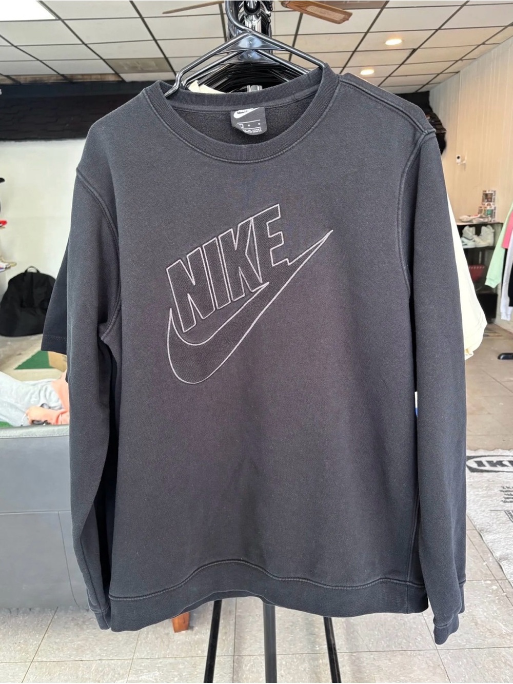 Nike Club Black Graphic Fleece crewneck size Large